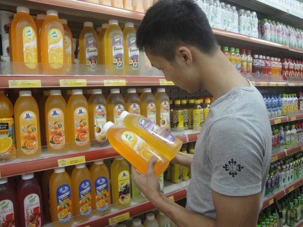 Coi chừng nước ép quả - Kỳ 1: Nhân tạo hơn tự nhiên - ảnh 2